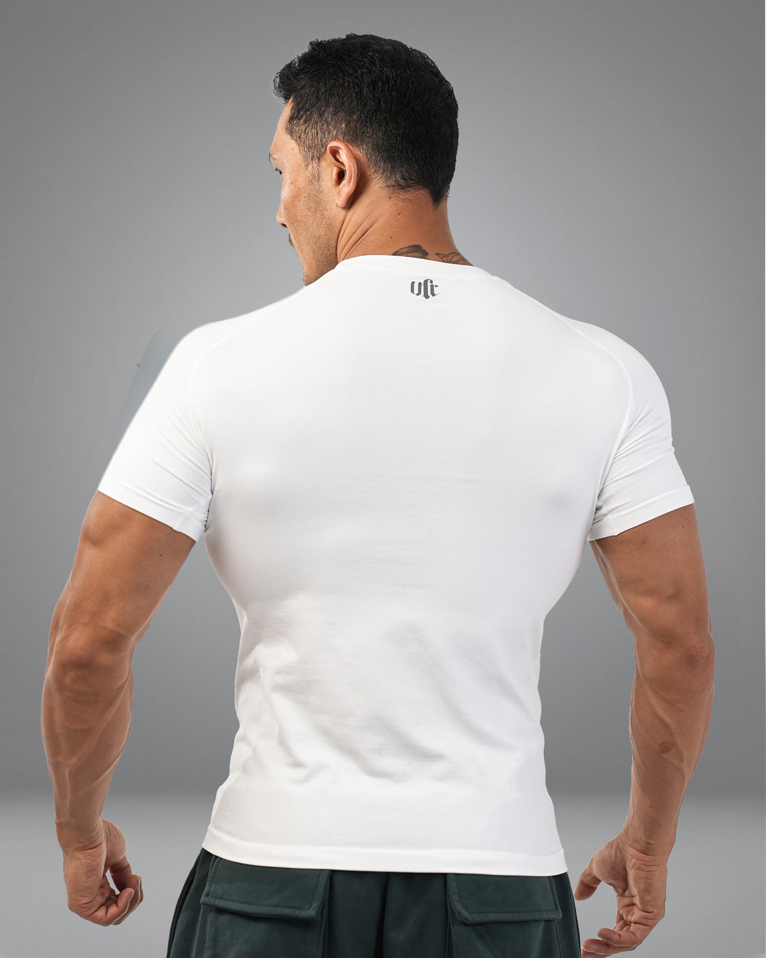 BRUCE WAYNE COMPRESSION T-SHIRT- WHITE